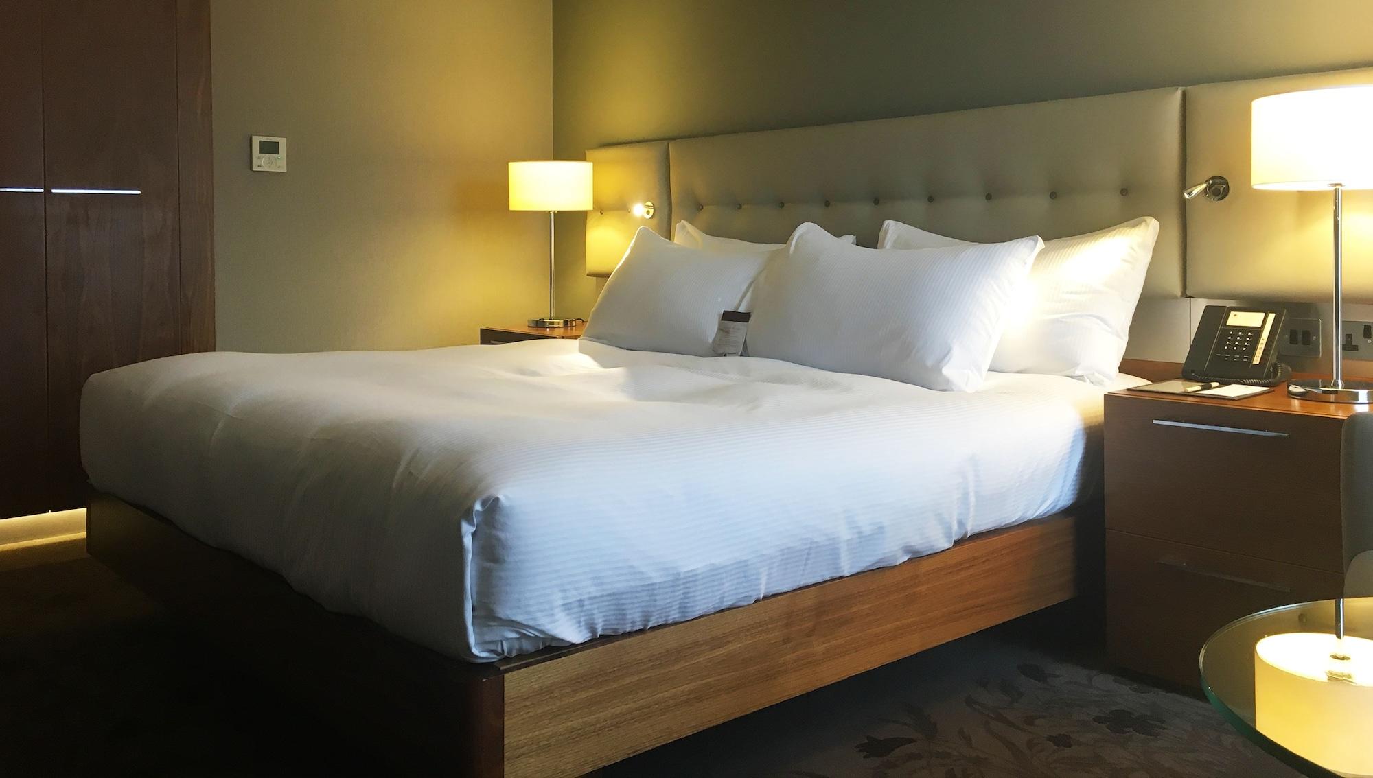 Doubletree By Hilton Lincoln Hotell Exteriör bild