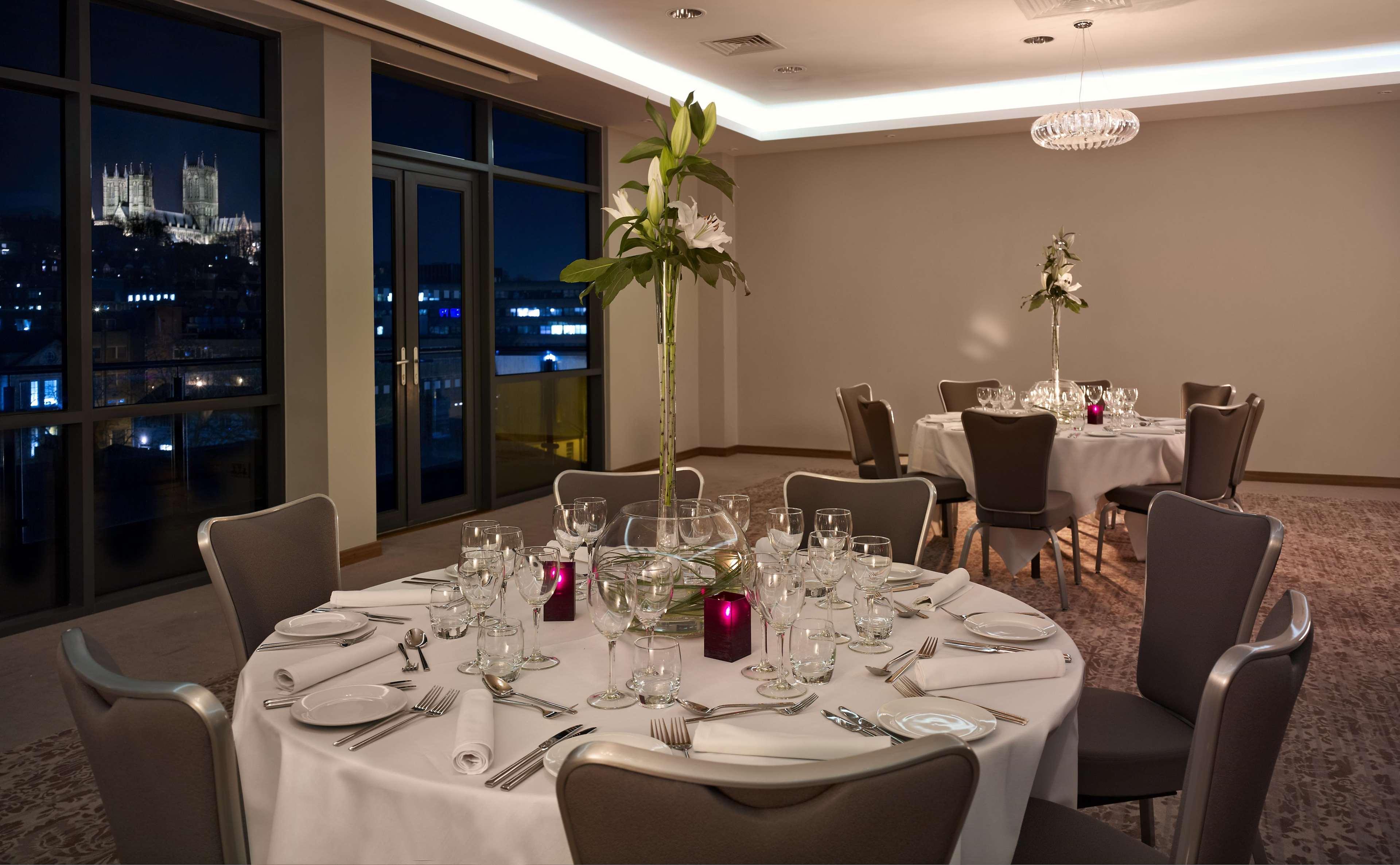 Doubletree By Hilton Lincoln Hotell Restaurang bild