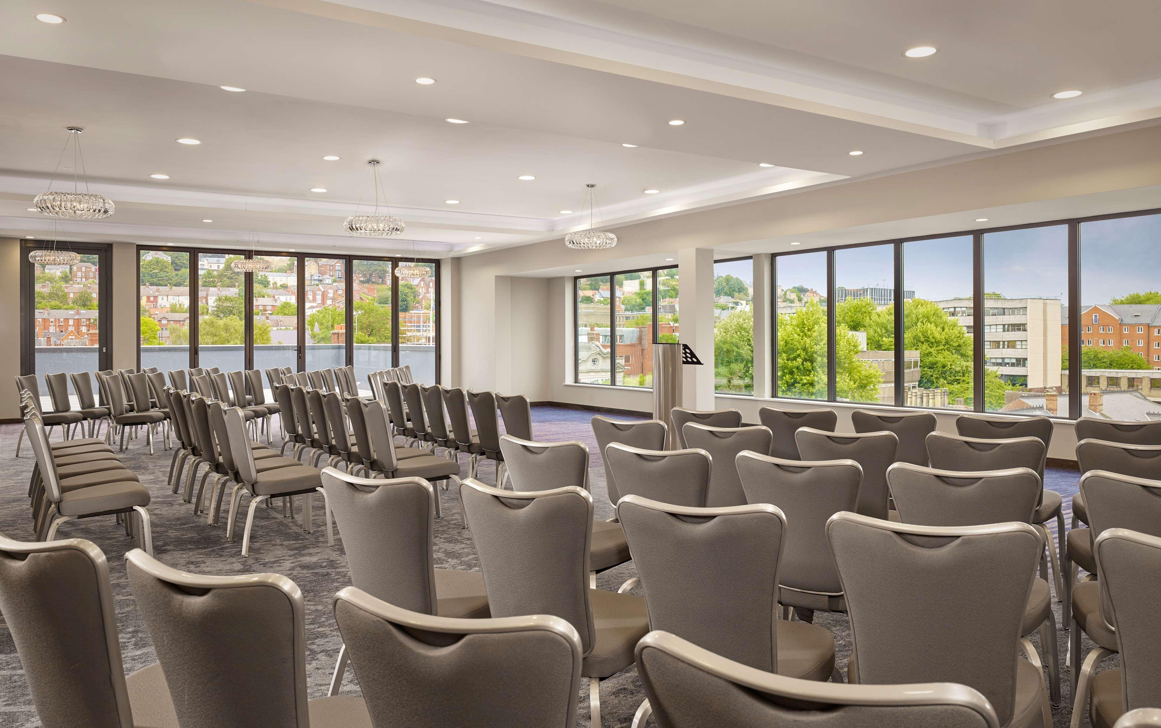 Doubletree By Hilton Lincoln Hotell Exteriör bild