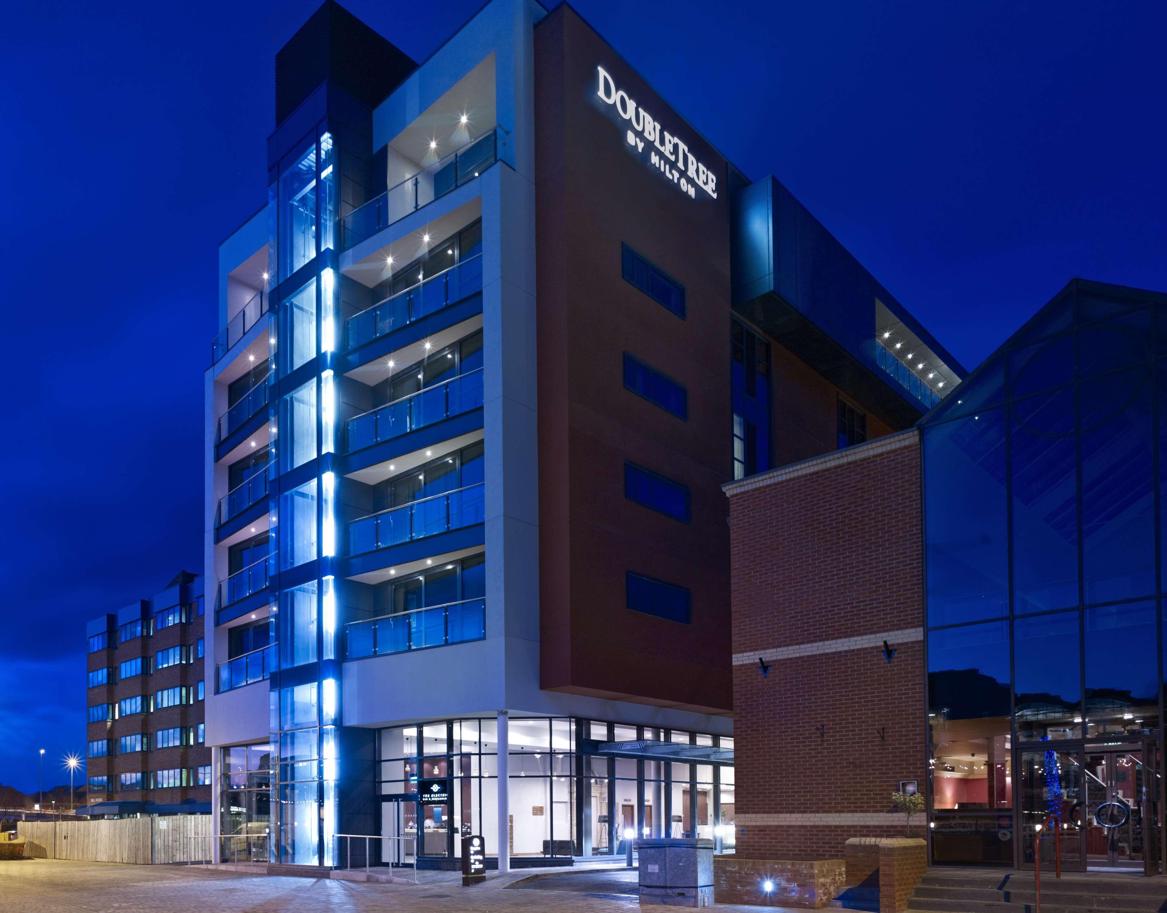 Doubletree By Hilton Lincoln Hotell Exteriör bild