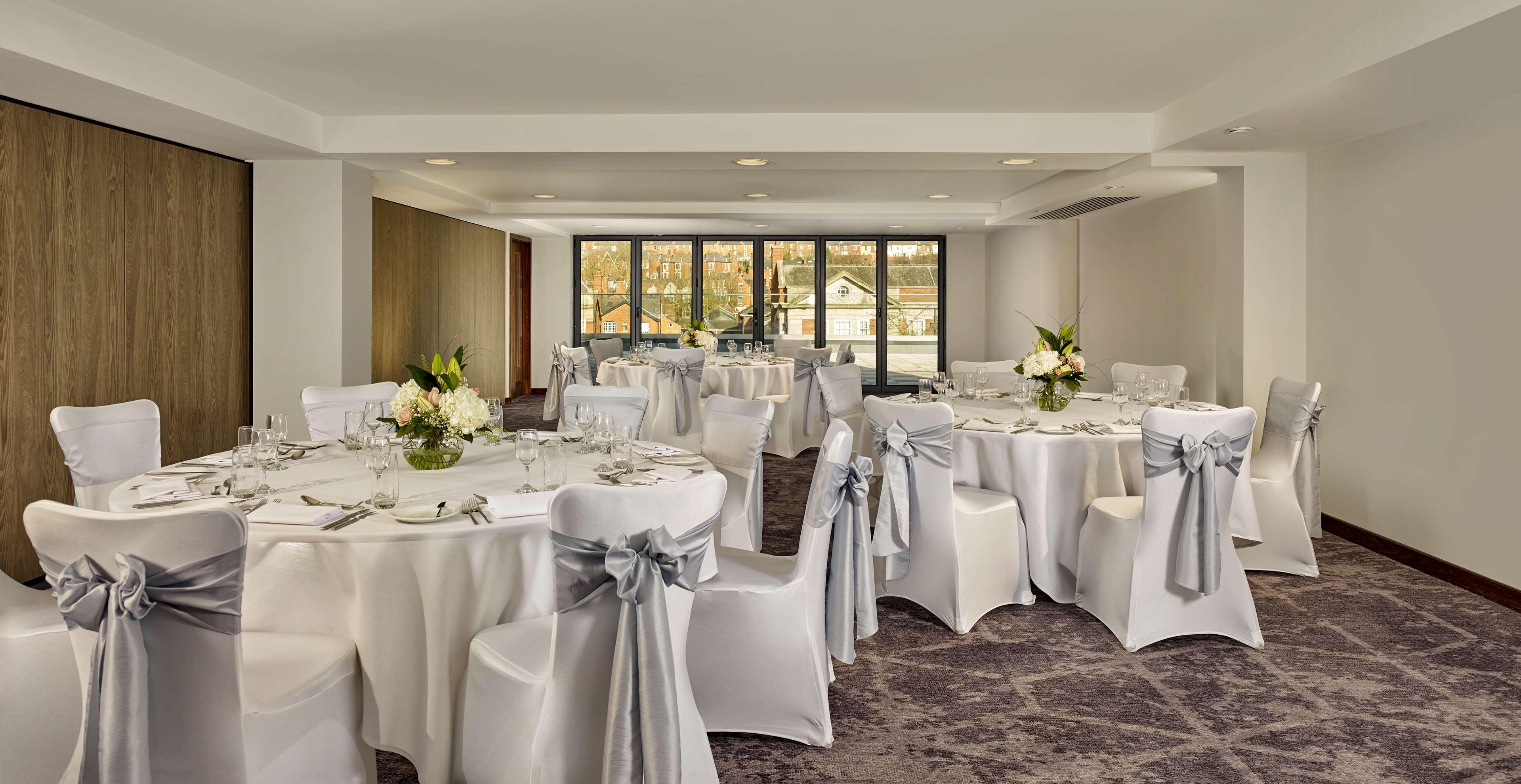 Doubletree By Hilton Lincoln Hotell Exteriör bild
