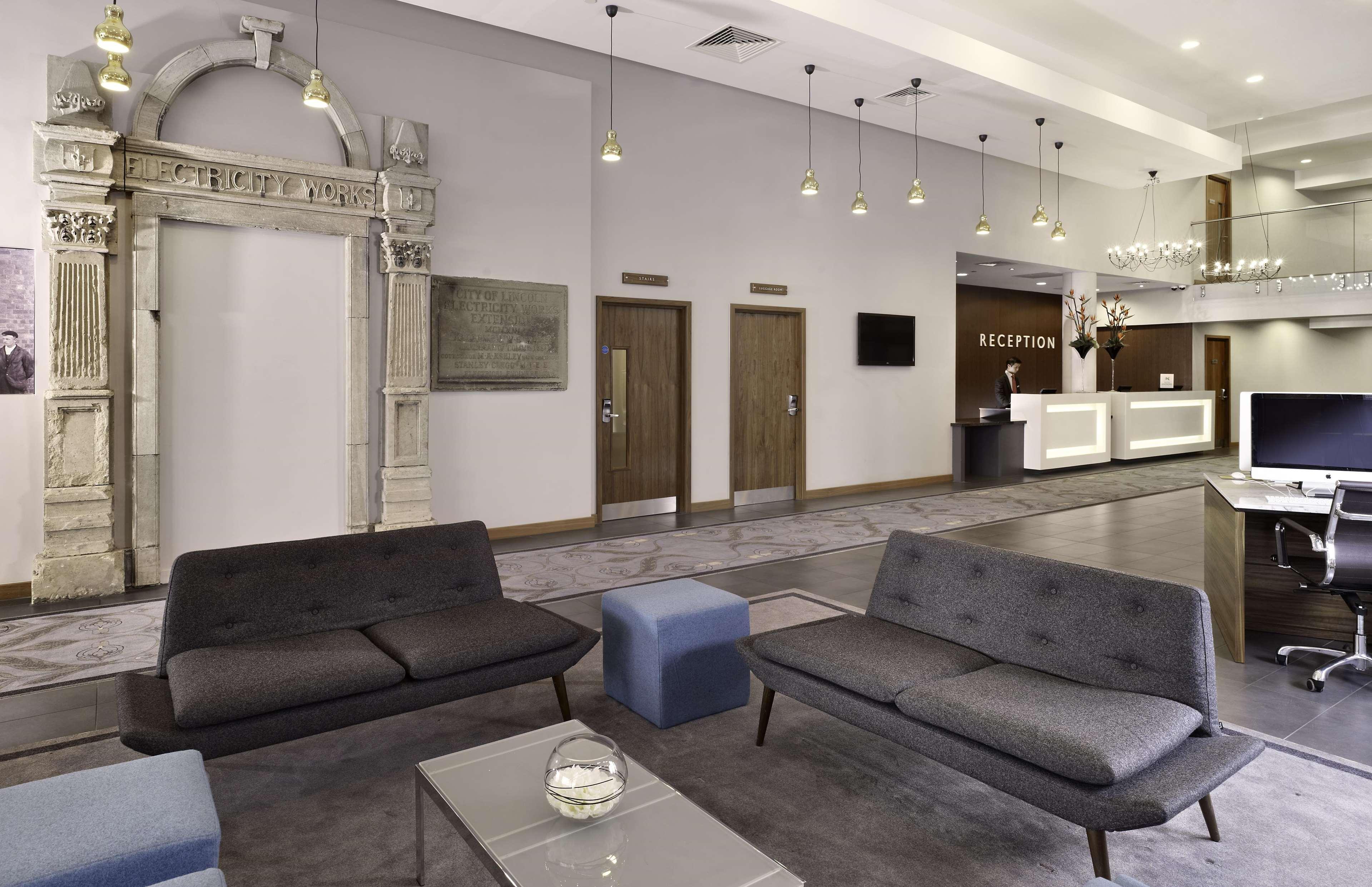 Doubletree By Hilton Lincoln Hotell Exteriör bild