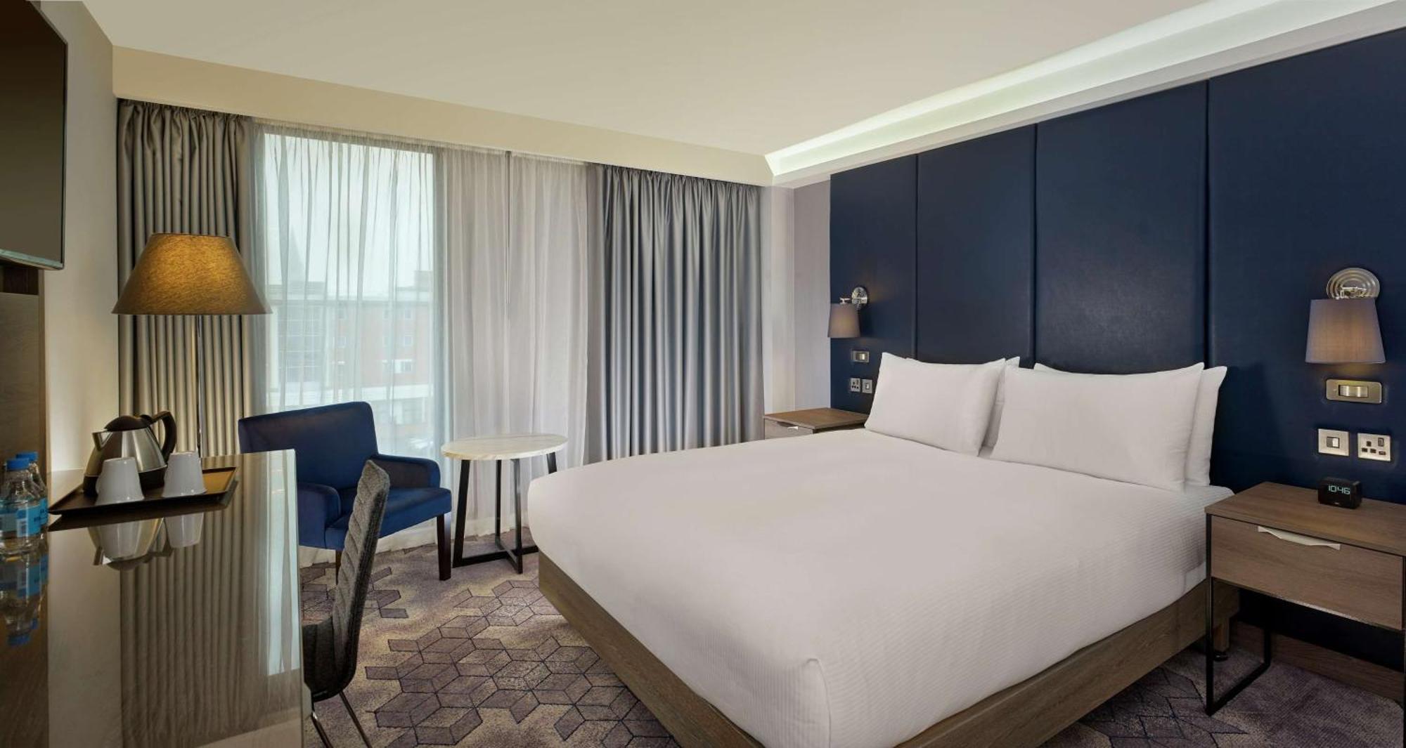 Doubletree By Hilton Lincoln Hotell Exteriör bild