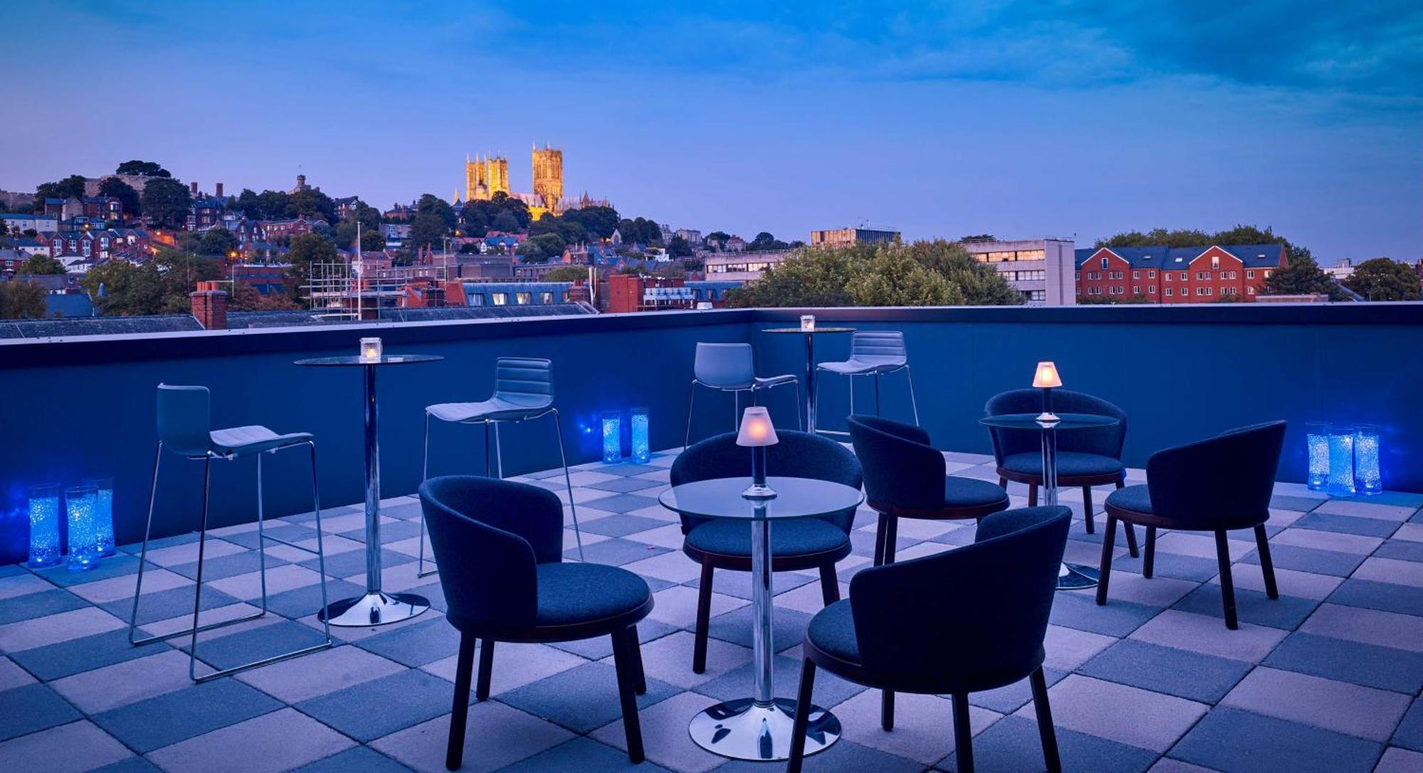 Doubletree By Hilton Lincoln Hotell Exteriör bild