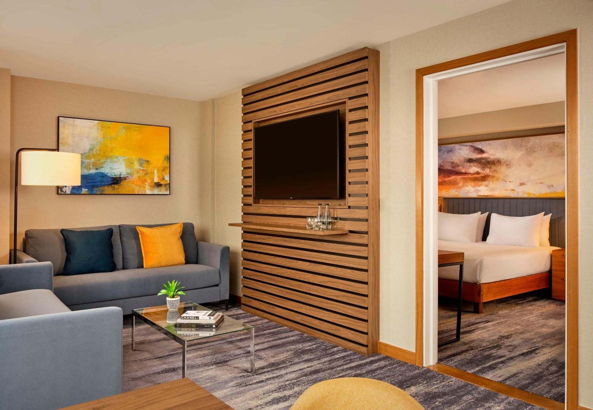 Doubletree By Hilton Lincoln Hotell Exteriör bild